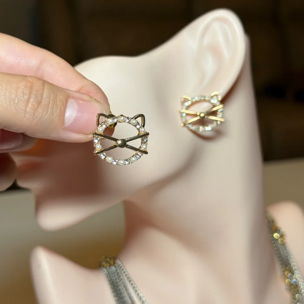 Gold Cat Face Crystal Stud Earrings - Women Jewelry